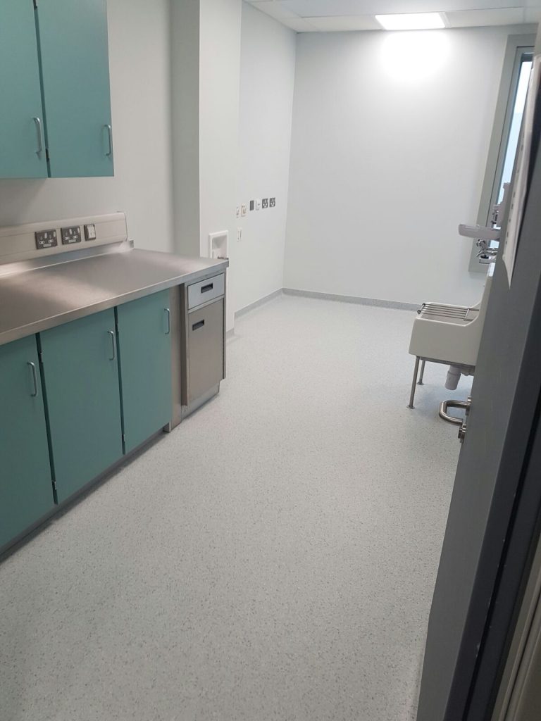 Sterile environment with epoxy decorative flake flooring