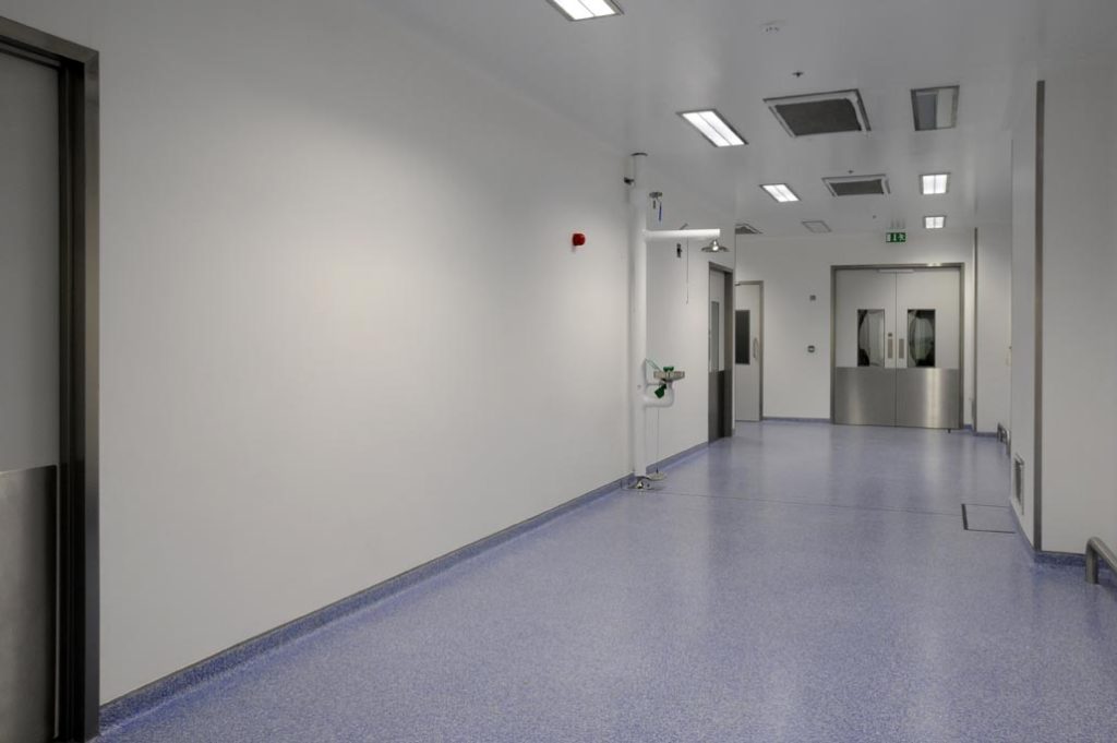 Smooth, durable epoxy and Decoflake flooring combination